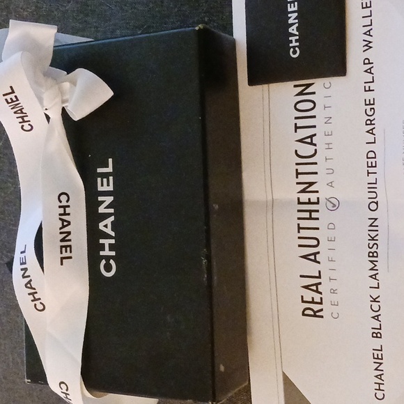 Chanel quilted matelasse large WOC - Picture 7 of 9